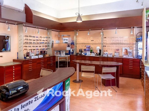 negozio in vendita a Torino in zona Crocetta