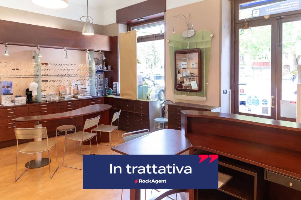 negozio in vendita a Torino in zona Crocetta
