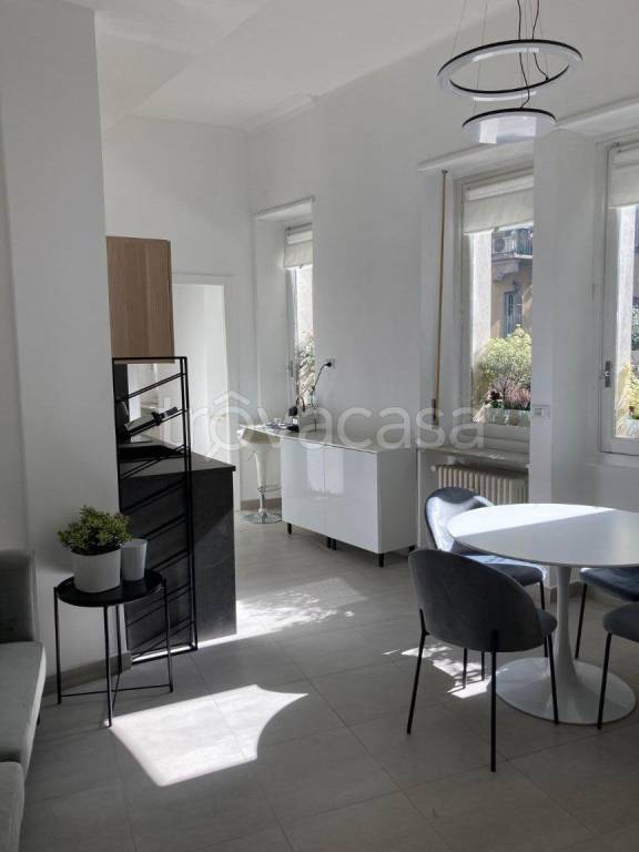 appartamento in vendita a Torino in zona Cit Turin