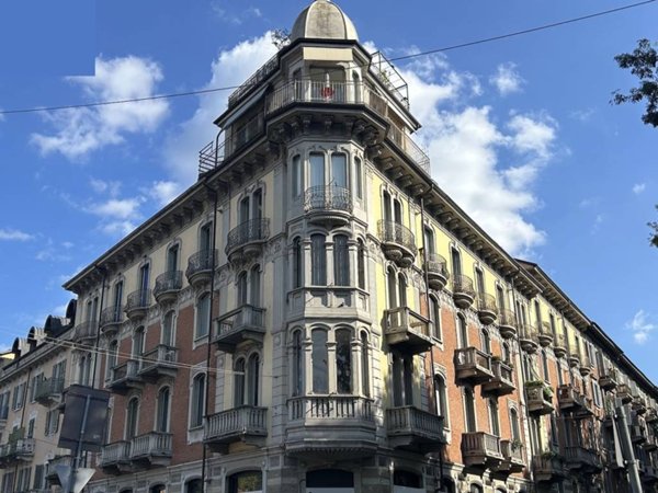 appartamento in vendita a Torino in zona Madonna del Pilone