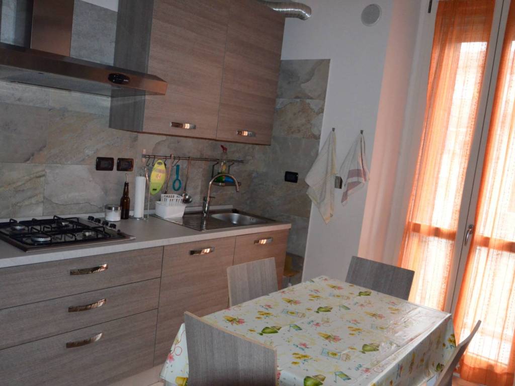 appartamento in vendita a Torino in zona Cit Turin