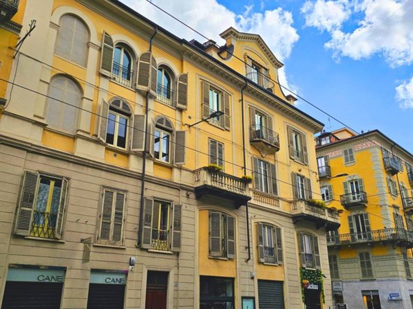 appartamento in vendita a Torino in zona San Salvario