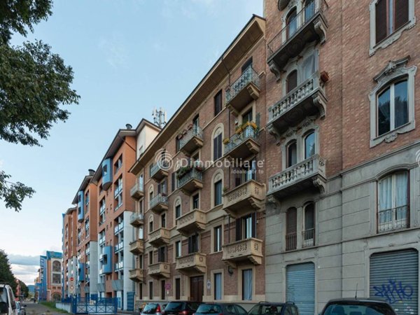 appartamento in vendita a Torino in zona Aurora