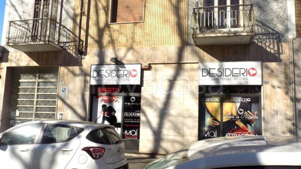 negozio in vendita a Torino in zona Santa Rita