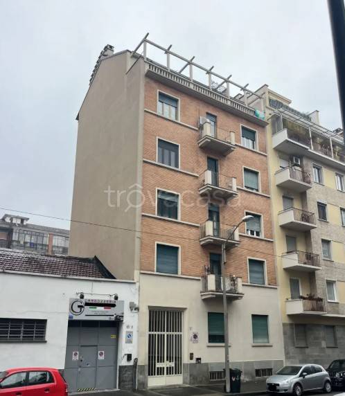 appartamento in vendita a Torino in zona Lingotto