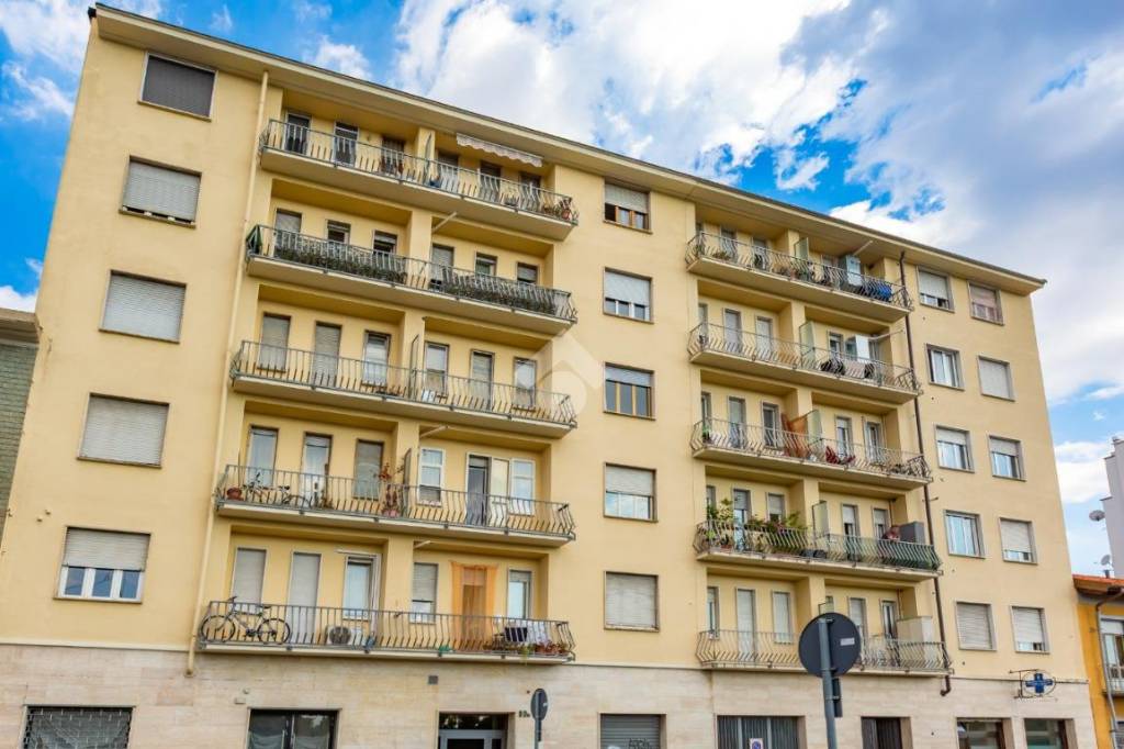 appartamento in vendita a Torino in zona Aurora