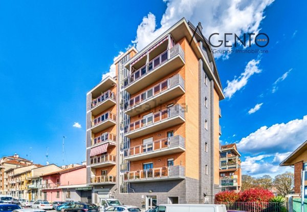 appartamento in vendita a Torino in zona Parella