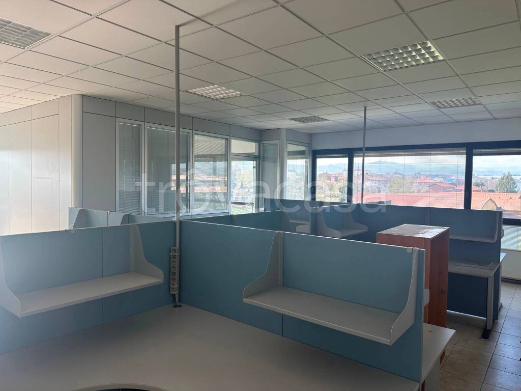 ufficio in vendita a Torino in zona Millefonti