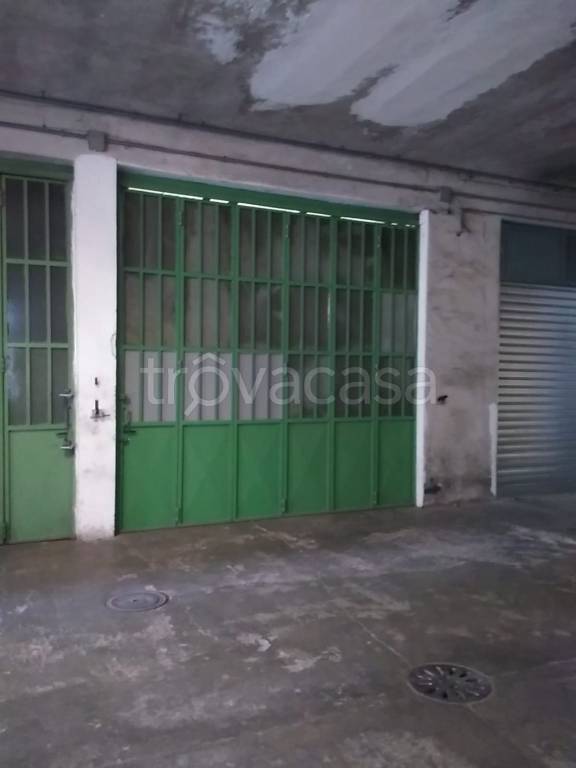 locale commerciale in vendita a Torino in zona Centro Storico