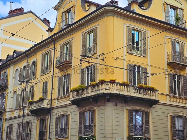 appartamento in vendita a Torino in zona San Salvario