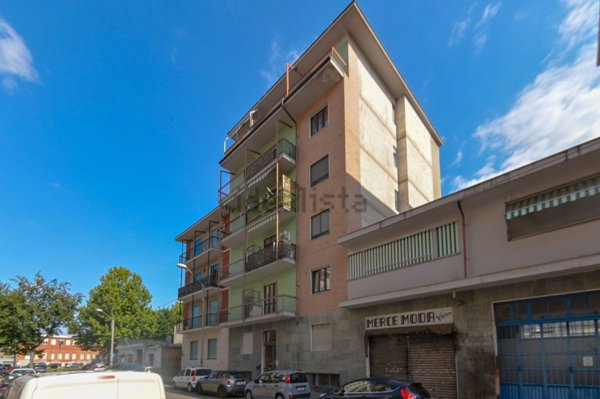 appartamento in vendita a Torino in zona Santa Rita