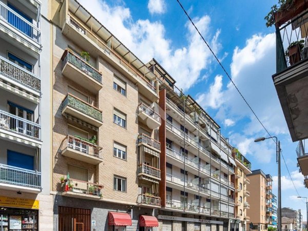 appartamento in vendita a Torino in zona Aeronautica