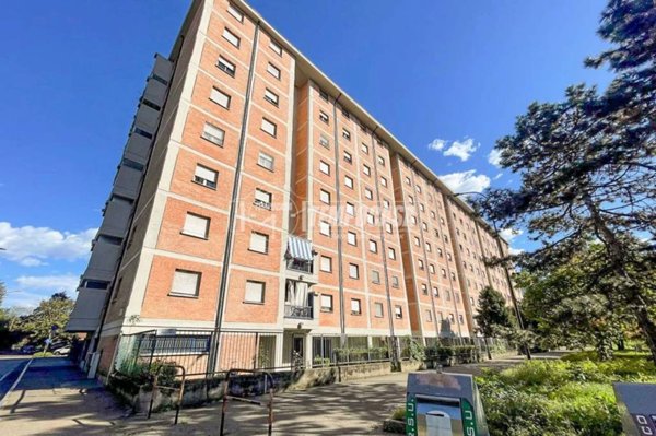 appartamento in vendita a Torino in zona Borgata Vittoria