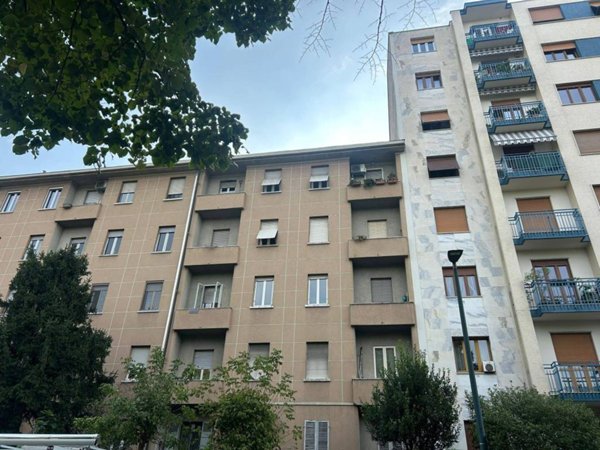 appartamento in vendita a Torino in zona Campidoglio