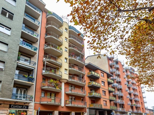 appartamento in vendita a Torino in zona Parella