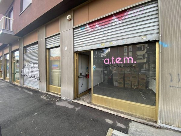 negozio in vendita a Torino in zona Millefonti