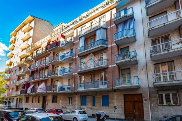 appartamento in vendita a Torino in zona Aurora