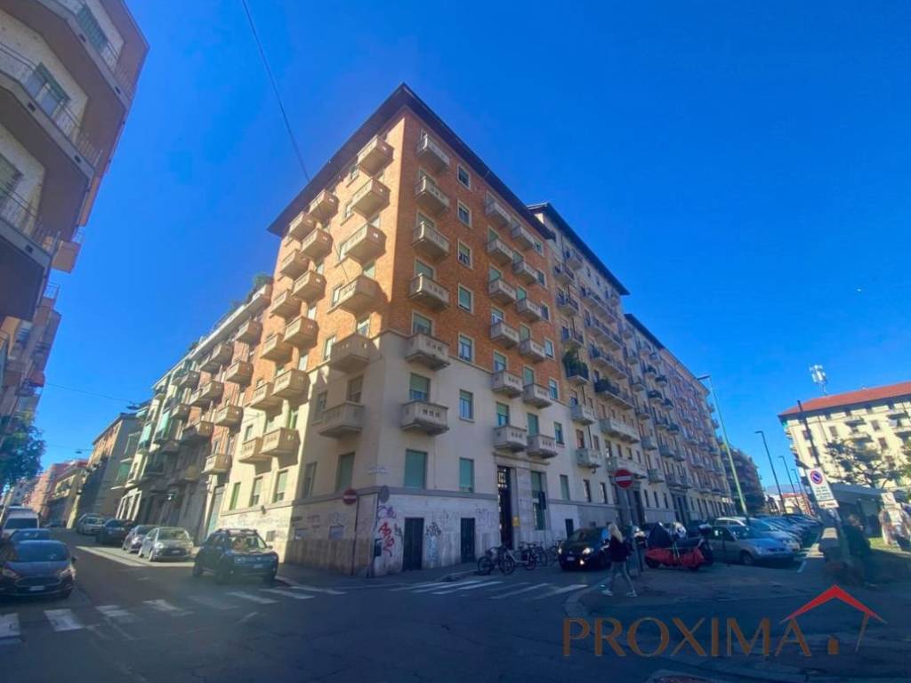 appartamento in vendita a Torino in zona Cit Turin