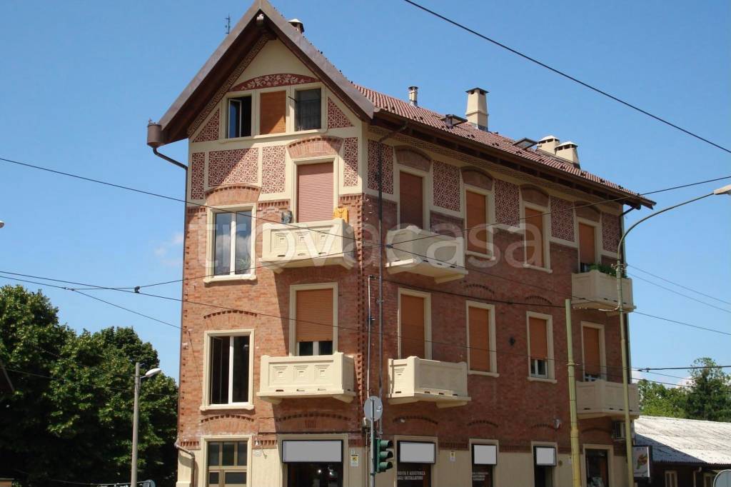 appartamento in vendita a Torino in zona Rosa