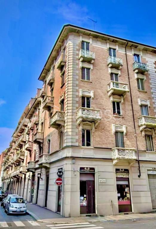 negozio in vendita a Torino in zona Crocetta