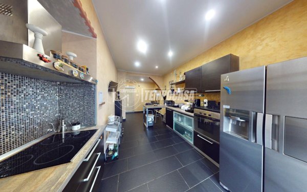 appartamento in vendita a Torino in zona Rebaudengo