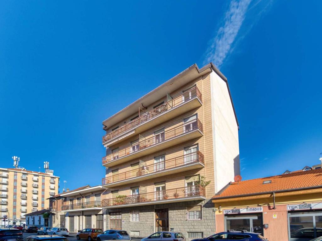 appartamento in vendita a Torino in zona Parella