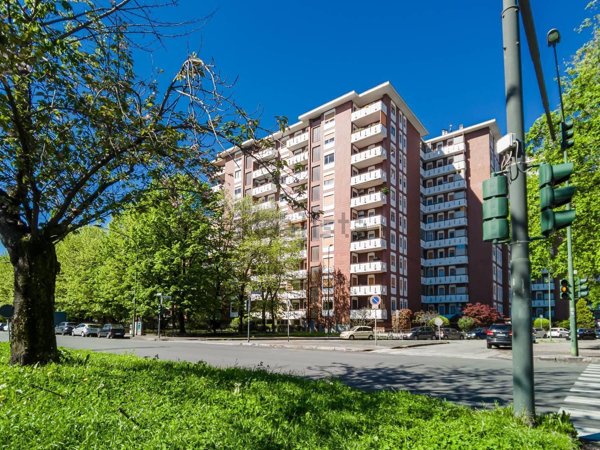 appartamento in vendita a Torino in zona Mirafiori Nord