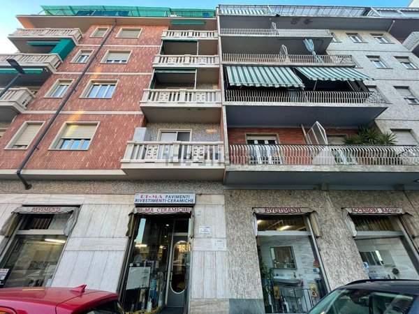 appartamento in vendita a Torino in zona Borgata Vittoria