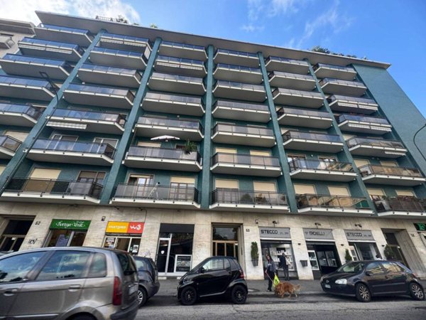 negozio in vendita a Torino in zona Santa Rita