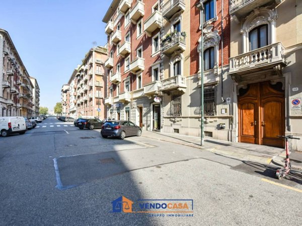 appartamento in vendita a Torino in zona Crocetta