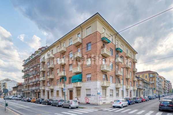 appartamento in vendita a Torino in zona Borgata Vittoria