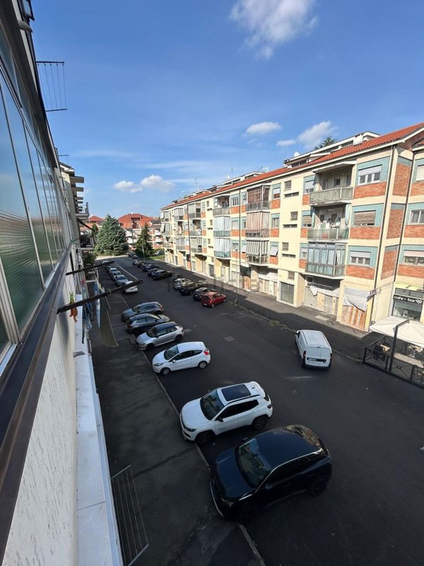 appartamento in vendita a Torino in zona Vallette