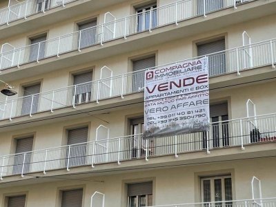 appartamento in vendita a Torino in zona Aurora