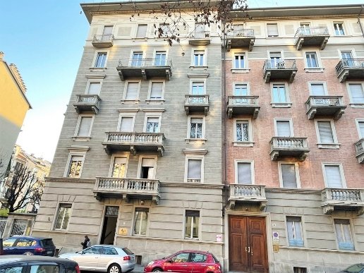 appartamento in vendita a Torino in zona Crocetta
