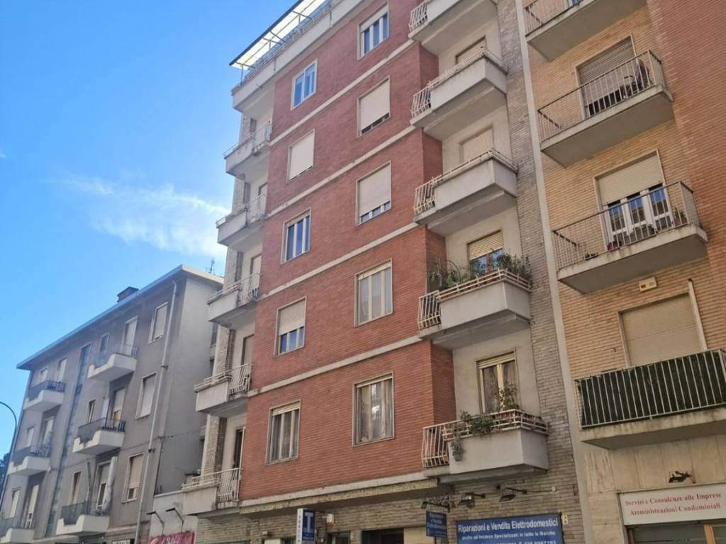 appartamento in vendita a Torino in zona Pozzo Strada