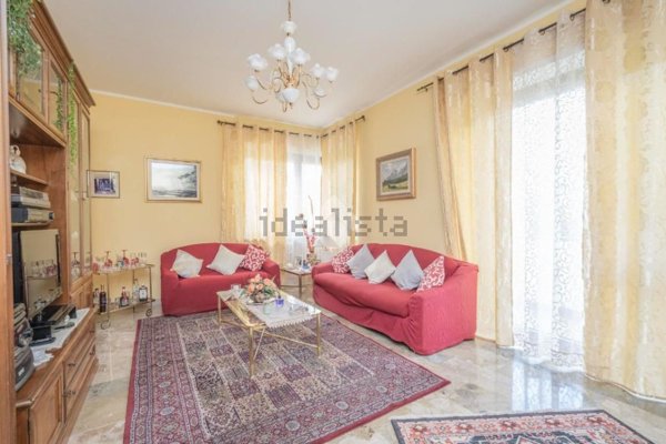 pentavano in vendita a Torino