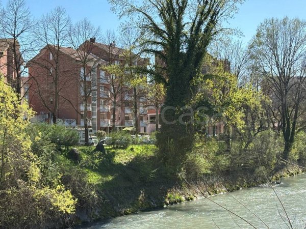 appartamento in vendita a Torino in zona Vanchiglia