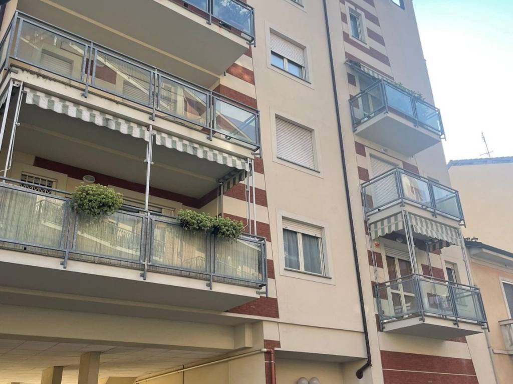 appartamento in vendita a Torino in zona Lingotto