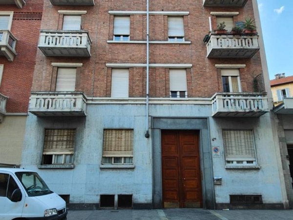 appartamento in vendita a Torino in zona Cenisia