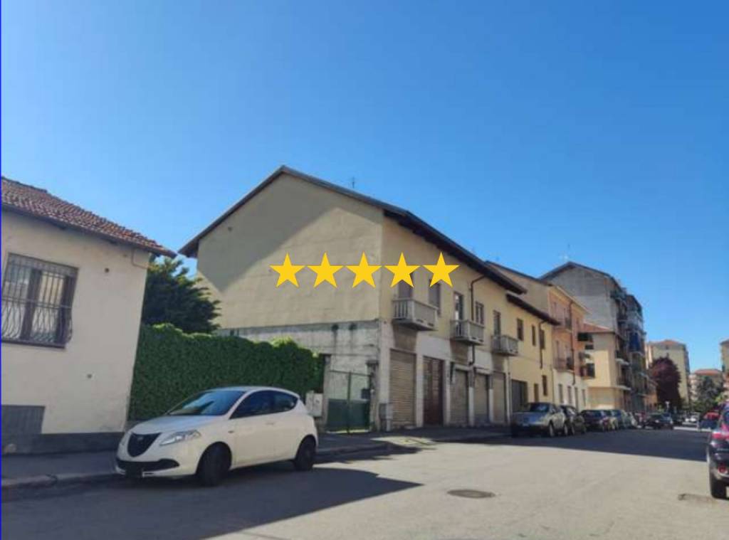 appartamento in vendita a Torino in zona Regio Parco