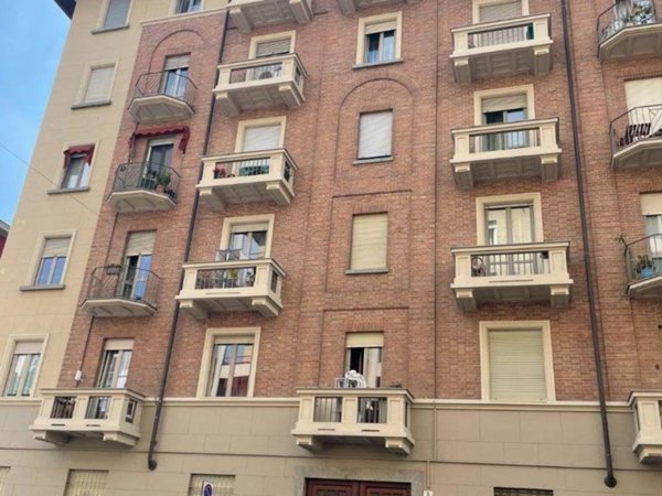 appartamento in vendita a Torino in zona Lingotto