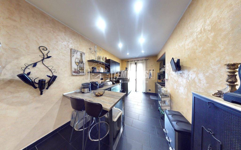 appartamento in vendita a Torino in zona Rebaudengo
