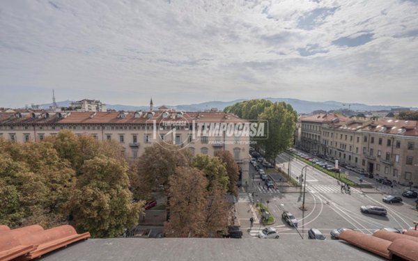 appartamento in vendita a Torino in zona Centro Storico