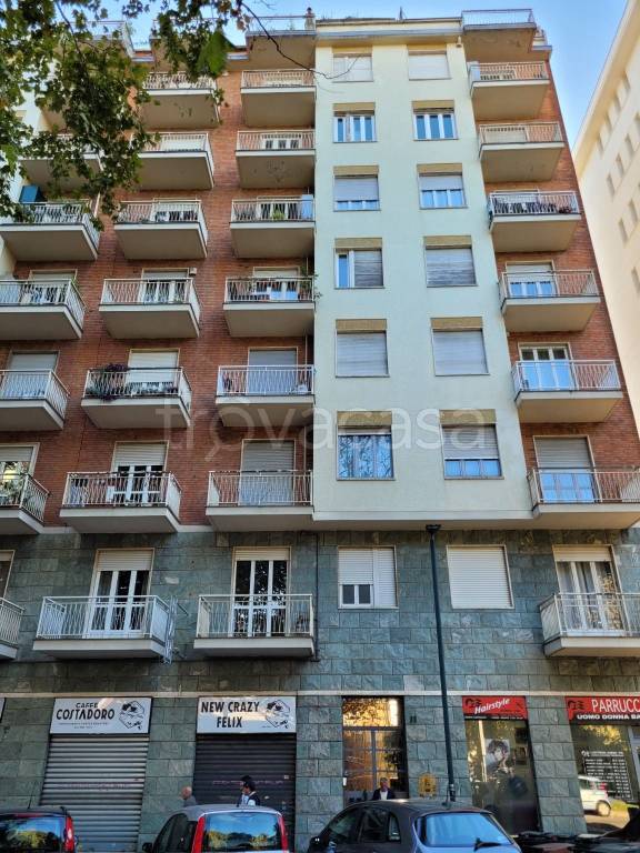 appartamento in vendita a Torino in zona Aurora