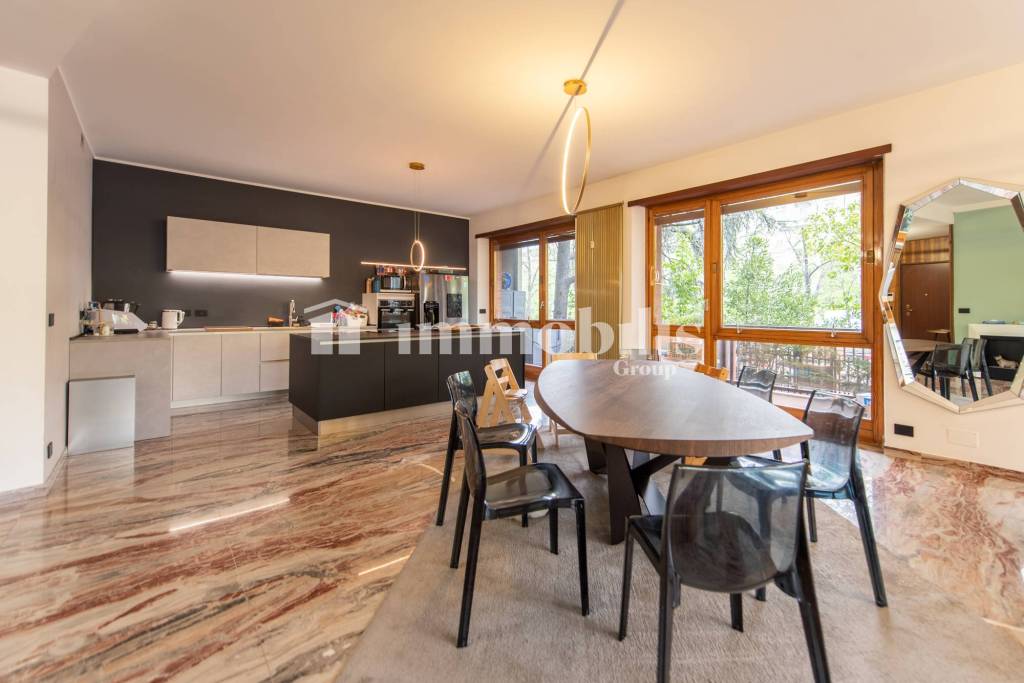 appartamento in vendita a Torino in zona Parella