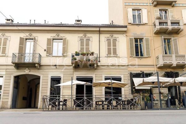 negozio in vendita a Torino in zona Aurora