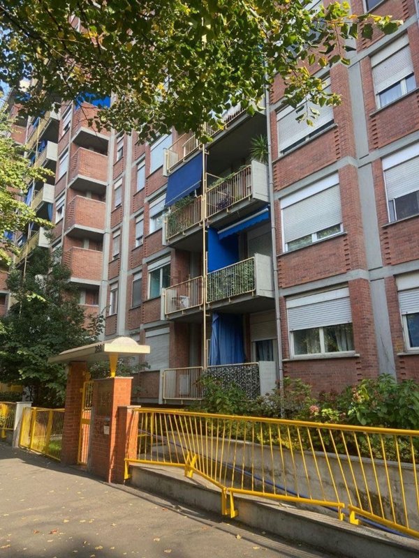 appartamento in vendita a Torino in zona Santa Rita