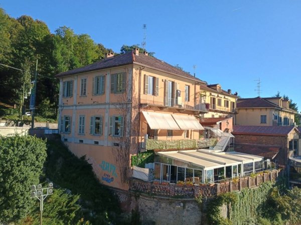 negozio in vendita a Torino in zona Cavoretto