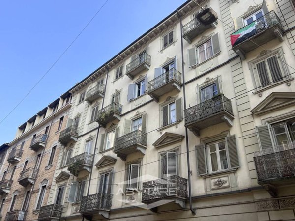 appartamento in vendita a Torino in zona Vanchiglia