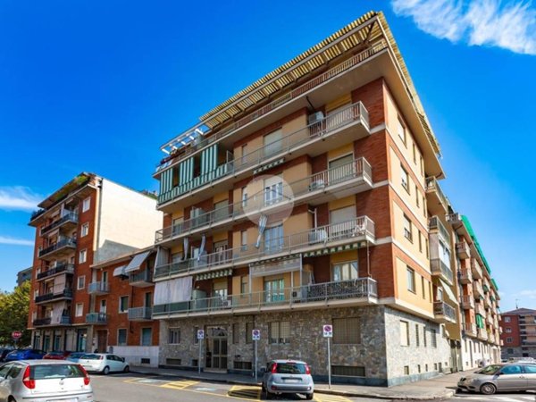 appartamento in vendita a Torino in zona Borgata Vittoria